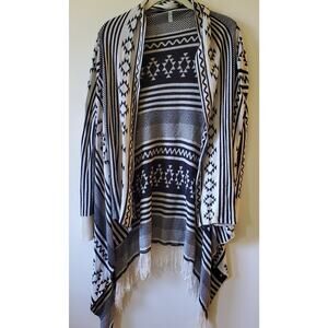 36 Point 5 Women’s L Open Cardigan Wrap Geometric Western Aztec Print Fringe